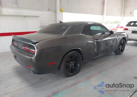 2018 Dodge Challenger Sxt Plus z USA, uszkodzony, nr VIN 2C3CDZAG2JH280295